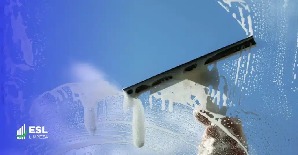 serviços de limpeza - limpeza de fachadas - manutenção e conservação predial | esl Limpeza extrena, Limpeza de vidros e fachadas externo